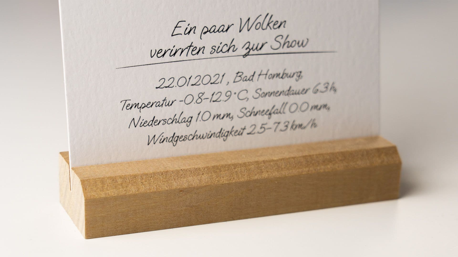 Product detail wooden stand
